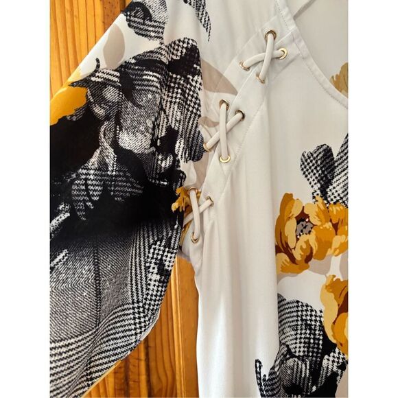 JM Collection Mixed Print Top with Grommets and Ties at the Shoulders. - Picture 3 of 8